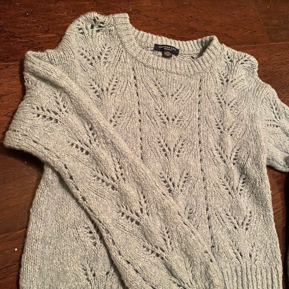 American Eagle Sweater
